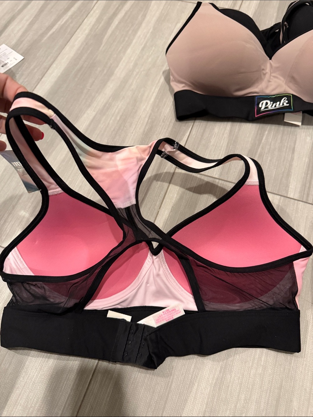 PINK Victoria's Secret Pastel Ombre Racerback Sports Bra Ultimate Push-up - Picture 3 of 3
